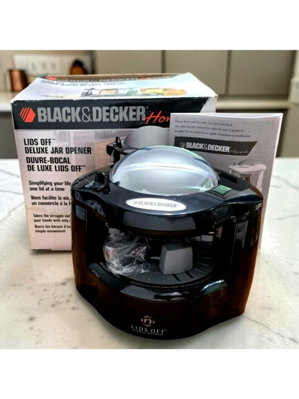 Black & Decker Lids Off Jar Opener Remover Deluxe Automatic Electric JW275 Black